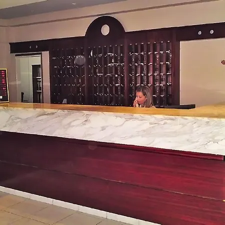 Astir Palace Hotell 4*