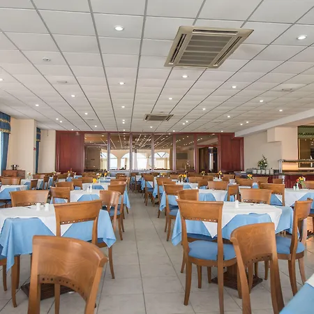 Astir Palace Hotel 4*