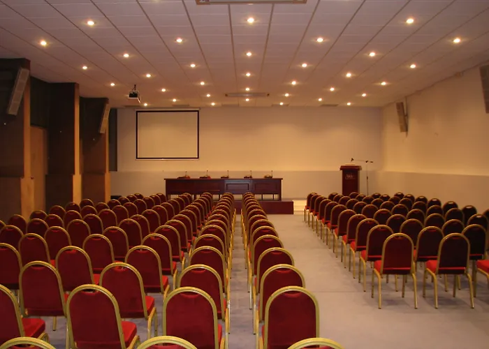 Astir Palace Отель 4*